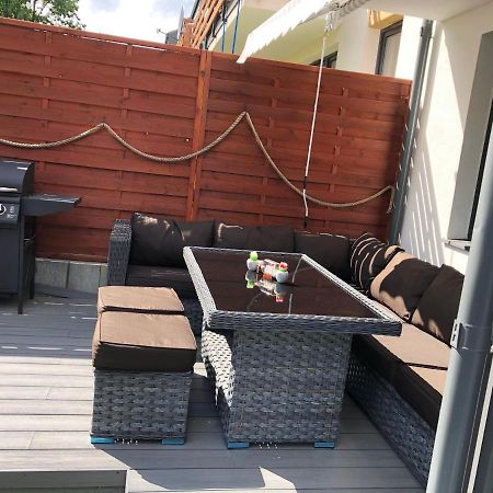 Appartamento Apartament Zatoka Deluxe Z Ogrodem Debogorze Esterno foto