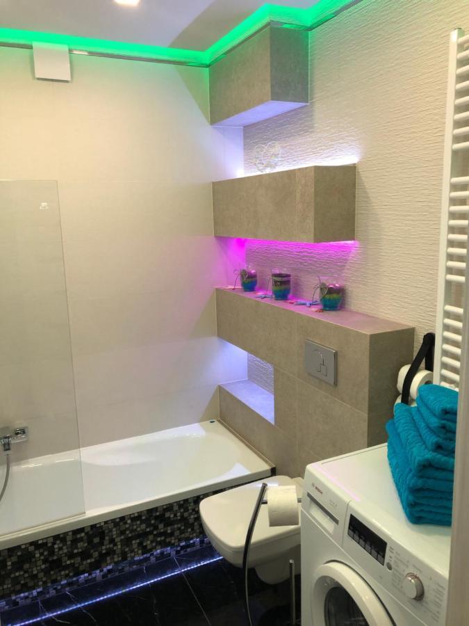 Appartamento Apartament Zatoka Deluxe Z Ogrodem Debogorze Esterno foto