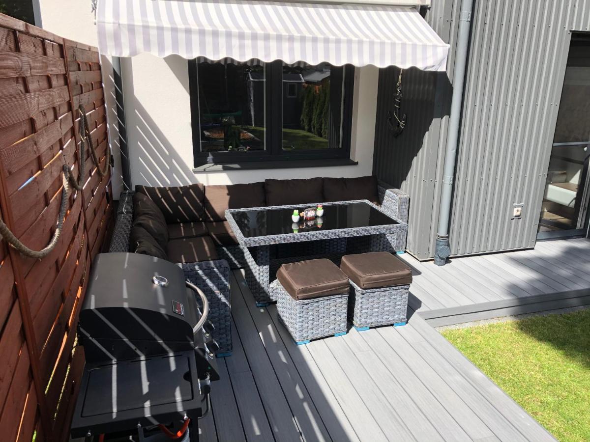 Appartamento Apartament Zatoka Deluxe Z Ogrodem Debogorze Esterno foto